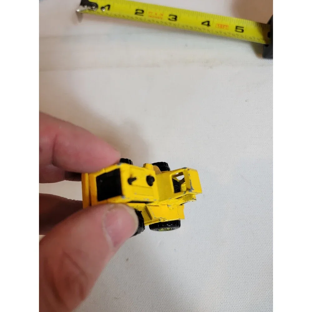 Vintage 1970s Hot Wheels 3 Wheel Loader 1979 Yellow Diecast VTG